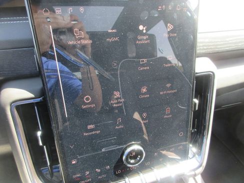 New 2026 GMC Yukon AT4 Ultimate AWD/4WD image 19
