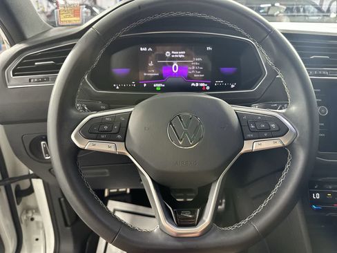 Used 2023 Volkswagen Tiguan SE R-Line AWD/4WD image 14