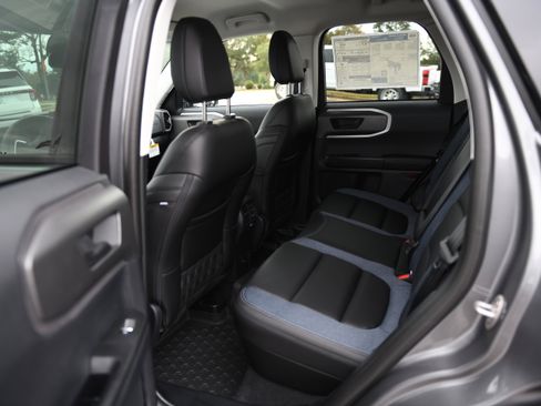 New 2025 Ford Bronco Sport Outer Banks image 18