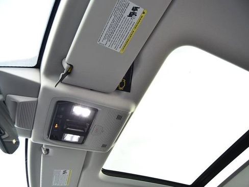 New 2026 Volkswagen Tiguan SE image 20