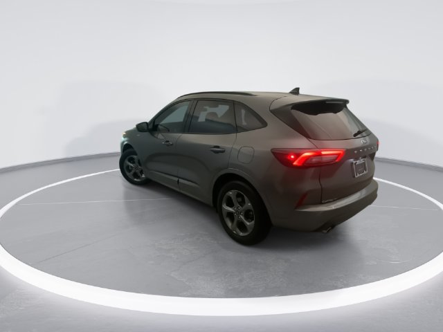 Used 2024 Ford Escape ST-Line w/ Tech Pack #1 FWD image 4