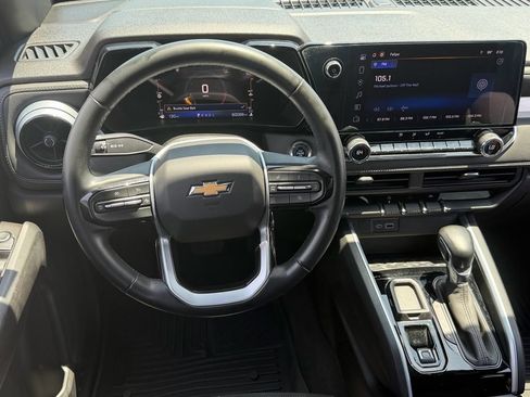 Used 2023 Chevrolet Colorado LT w/ LT Convenience Package RWD image 12