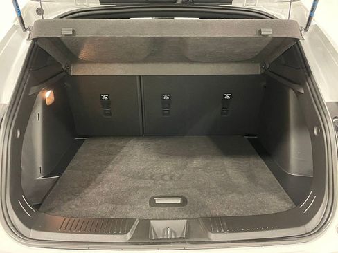 Used 2024 Chevrolet Trax RS FWD image 5