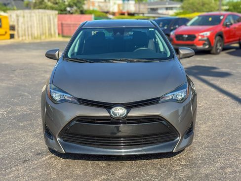 Used 2018 Toyota Corolla LE FWD image 4