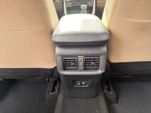 Certified 2020 Toyota RAV4 XLE w/ Convenience Package image 34