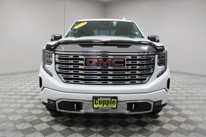 Used 2024 GMC Sierra 1500 Denali w/ Denali Reserve Package AWD/4WD image 7