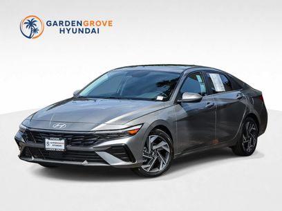 Used 2024 Hyundai Elantra SEL w/ Convenience Package
