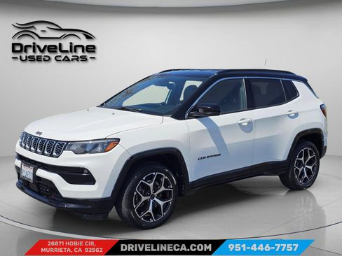 Used 2025 Jeep Compass Limited AWD/4WD image 14
