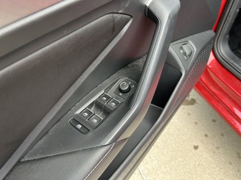 Certified 2022 Volkswagen Jetta SE image 14