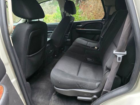 Used 2014 GMC Yukon SLE image 16