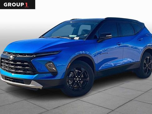 New 2026 Chevrolet Blazer LT w/ Sound & Technology Package AWD/4WD image 1