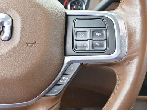 Used 2022 RAM 3500 Laramie AWD/4WD image 19