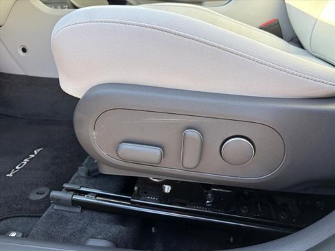 Certified 2025 Hyundai Kona SEL image 14