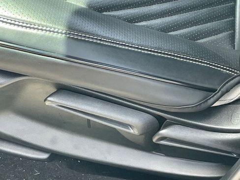 Used 2026 Honda HR-V LX image 5