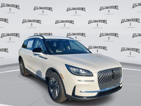 New 2026 Lincoln Corsair Premiere image 7