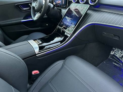 Used 2025 Mercedes-Benz C 300 Sedan image 19