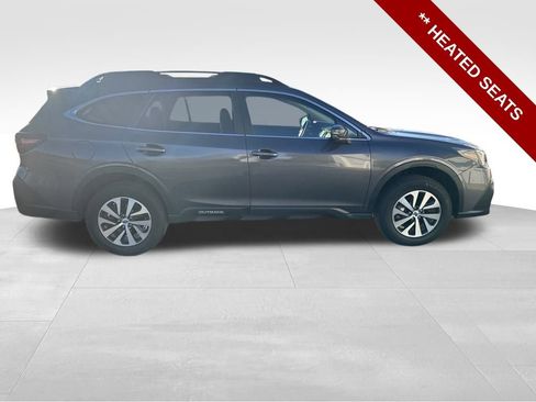 Used 2022 Subaru Outback Premium image 8