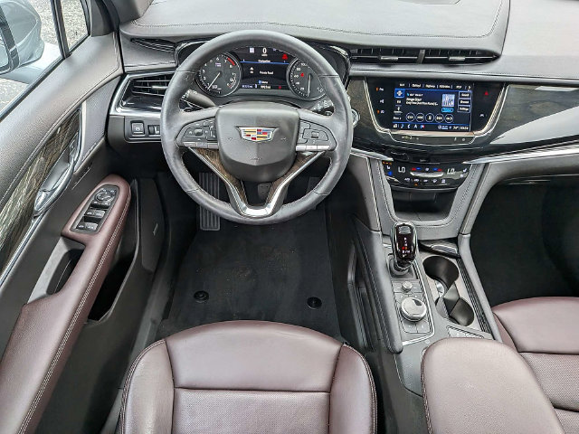 Used 2024 Cadillac XT6 Premium Luxury w/ Technology Package FWD image 20