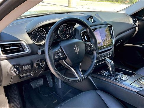 Used 2022 Maserati Ghibli GT image 18