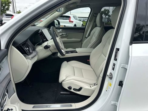 New 2026 Volvo XC90 T8 Ultra w/ Lounge Package AWD/4WD image 13
