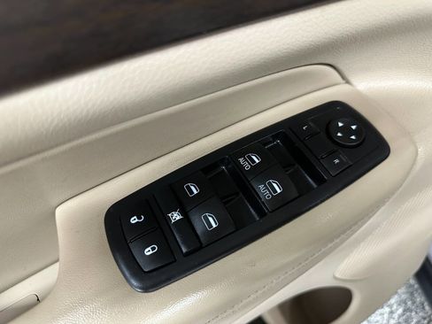 Used 2016 Jeep Grand Cherokee Laredo w/ Quick Order Package 23E image 19