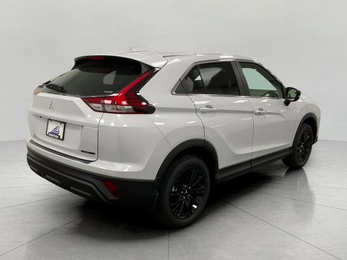 New 2026 Mitsubishi Eclipse Cross LE image 3