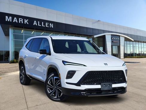 Used 2025 Buick Enclave Sport Touring image 1