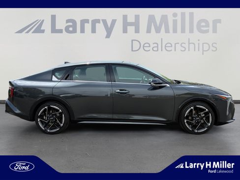 Used 2025 Kia K4 GT-Line w/ GT-Line Premium Package FWD image 6