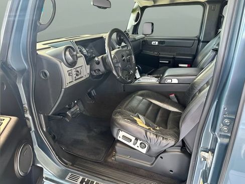 Used 2005 HUMMER H2 Base w/ Preferred Equipment Group image 7