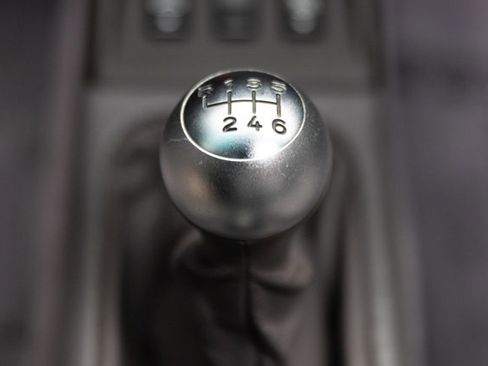 Used 1997 Porsche 911 Carrera RWD image 16