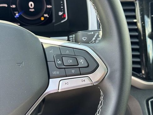 Certified 2022 Volkswagen Atlas SE w/ Panoramic Sunroof Package FWD image 19