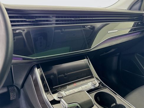 Used 2023 Audi Q8 Prestige image 13