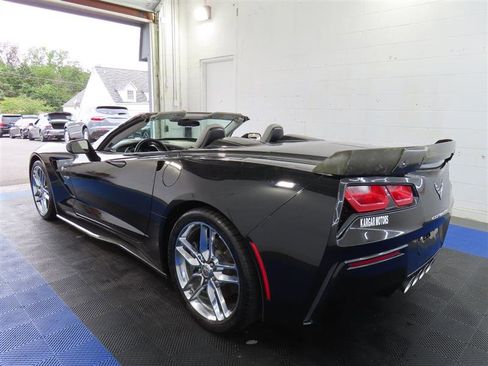 Used 2019 Chevrolet Corvette Stingray Convertible w/ 3LT Preferred Equipment Group RWD image 4
