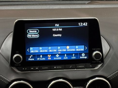 Used 2025 Nissan Sentra SV FWD image 19