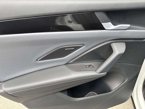 New 2026 Volkswagen Tiguan SEL R-Line AWD/4WD image 9
