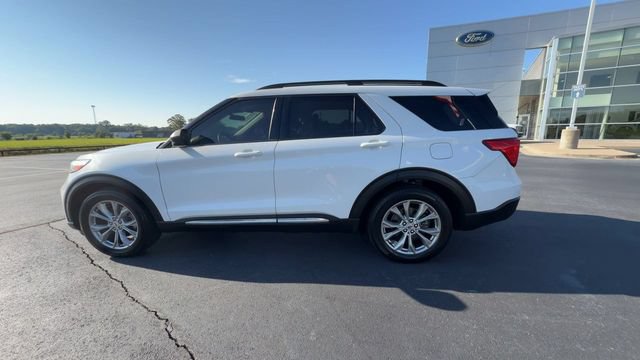 Certified 2023 Ford Explorer XLT w/ Equipment Group 202A RWD image 5
