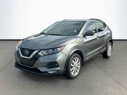 Used 2020 Nissan Rogue Sport SV w/ Technology Package FWD image 3