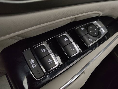 Used 2022 Kia Sorento SX image 27