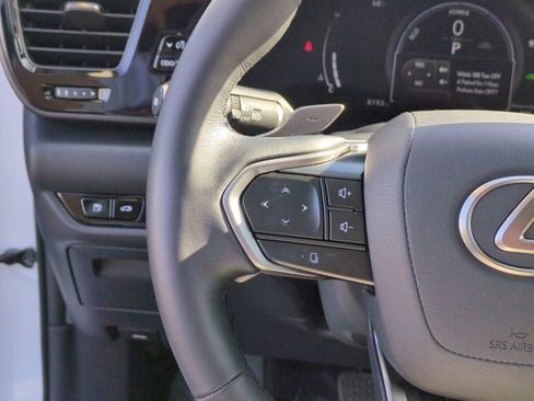 Used 2025 Lexus NX 350h AWD w/ Premium Package image 18