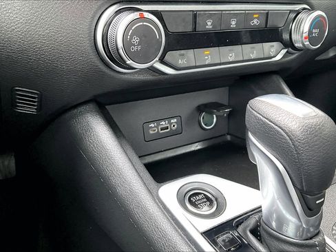 Used 2023 Nissan Sentra SV FWD image 15