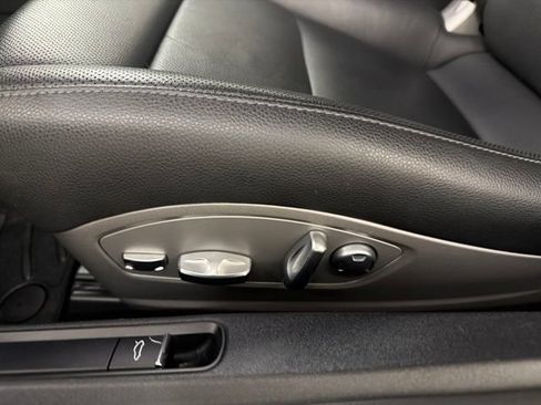 Used 2019 Porsche 718 Boxster RWD image 10
