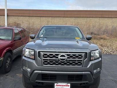 Used 2023 Nissan Frontier SV w/ SV Convenience Package