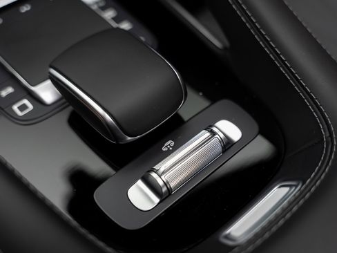 Used 2025 Mercedes-Benz GLS 63 AMG 4MATIC image 58