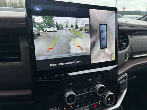 Used 2024 Ford Expedition Max Limited image 19