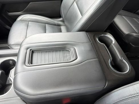 Used 2021 Chevrolet Tahoe LT w/ LT Signature Package AWD/4WD image 33