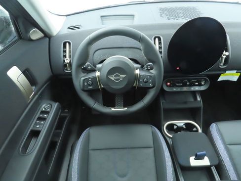 Certified 2025 MINI Cooper Countryman S image 16