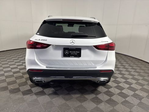 Certified 2025 Mercedes-Benz GLA 250 4MATIC image 4