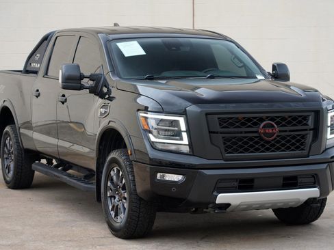Used 2023 Nissan Titan PRO-4X AWD/4WD image 50