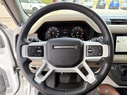 Used 2024 Land Rover Defender 110 X-Dynamic SE AWD/4WD image 29