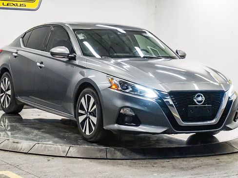 Used 2019 Nissan Altima 2.5 SV image 5